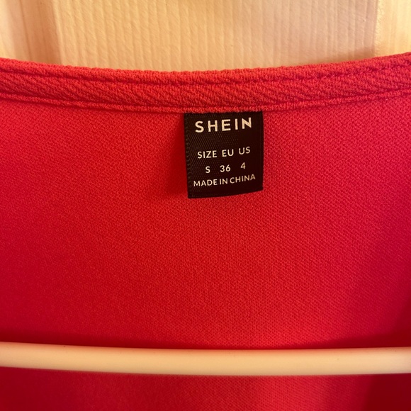SHEIN Bold pink cropped blazer - Picture 3 of 5